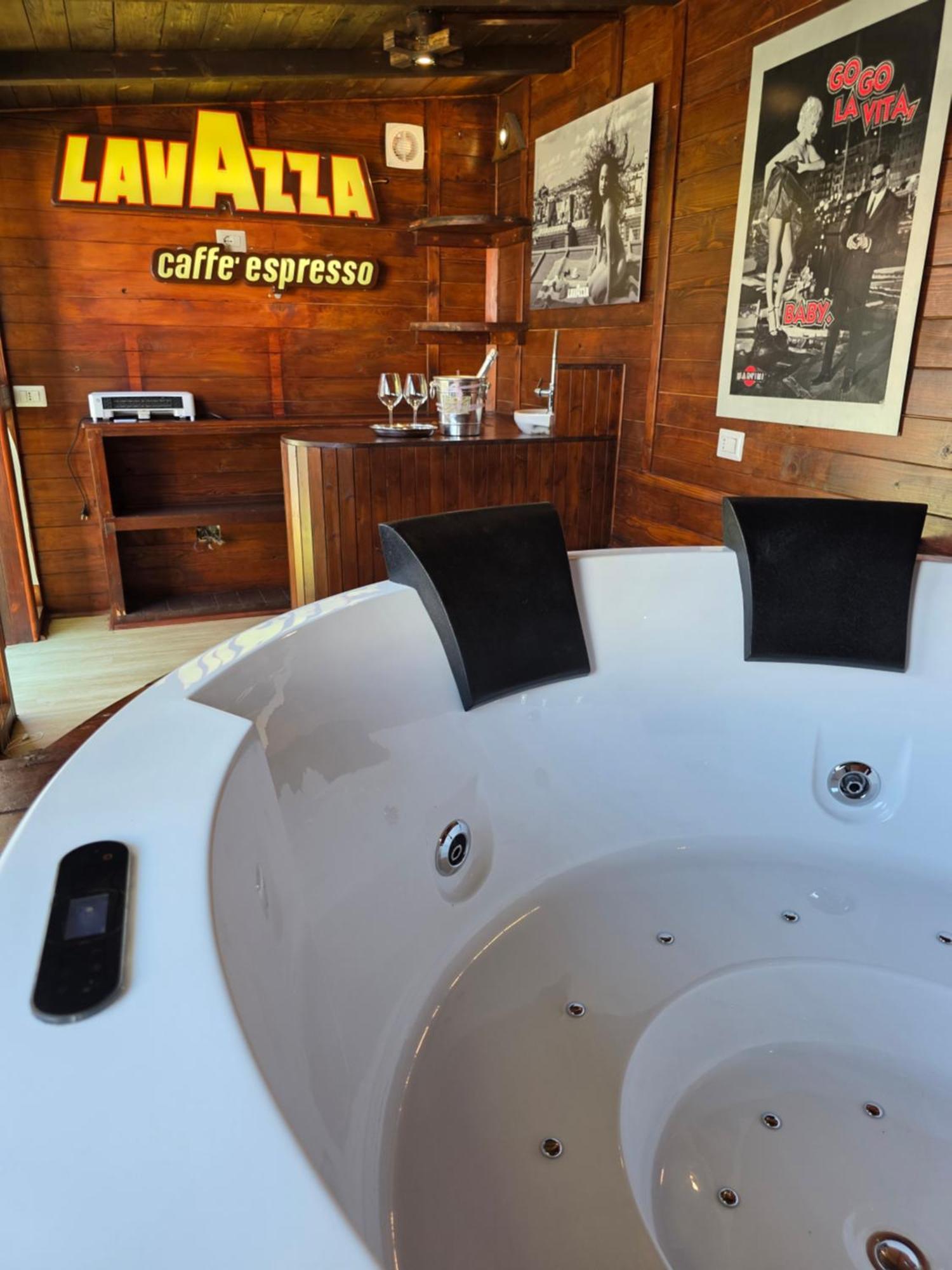 Attico Con Jacuzzi E Giardino-cagliari Cagliari